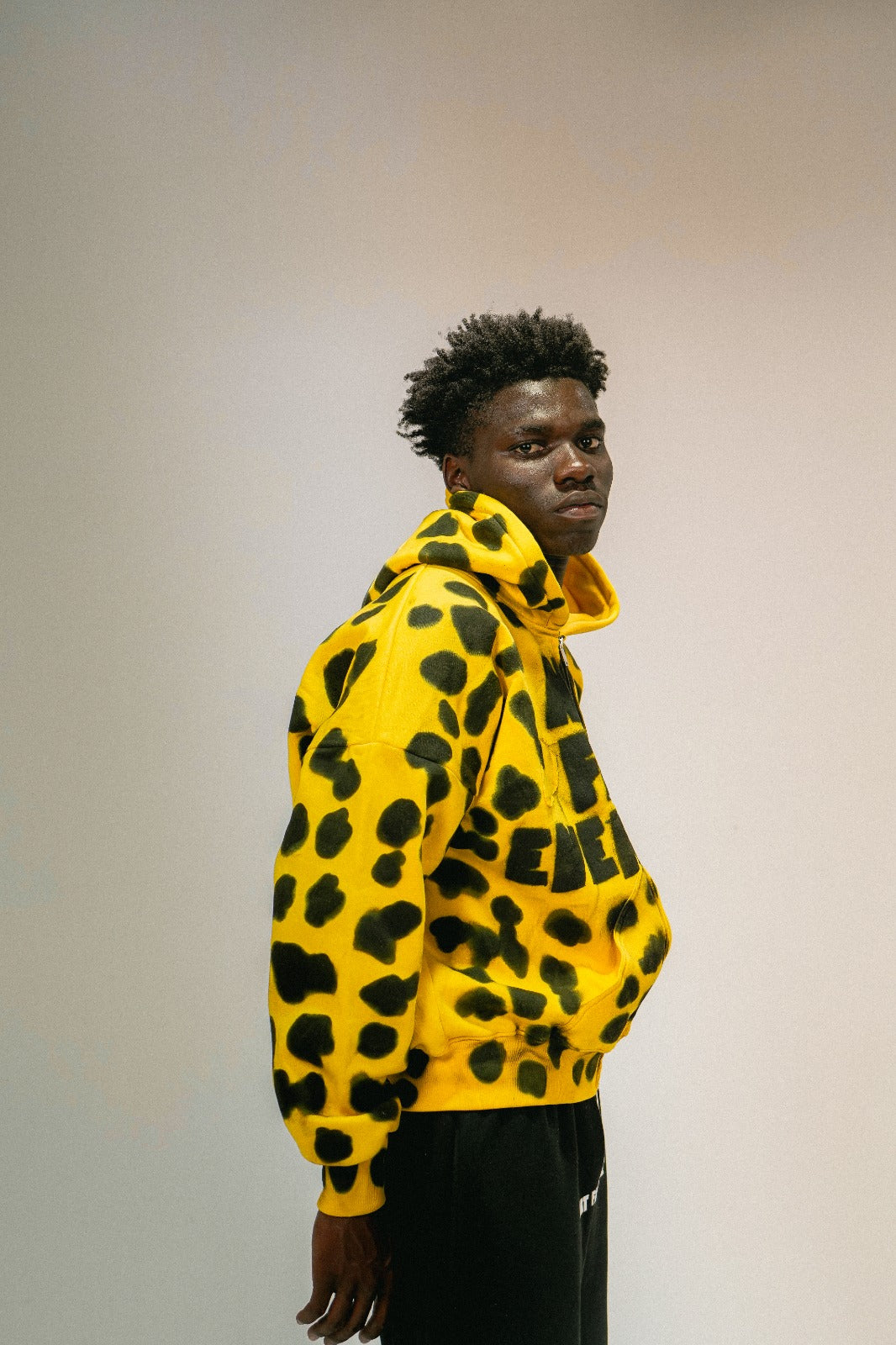 1/1 Yellow Cheetah Print Zipper